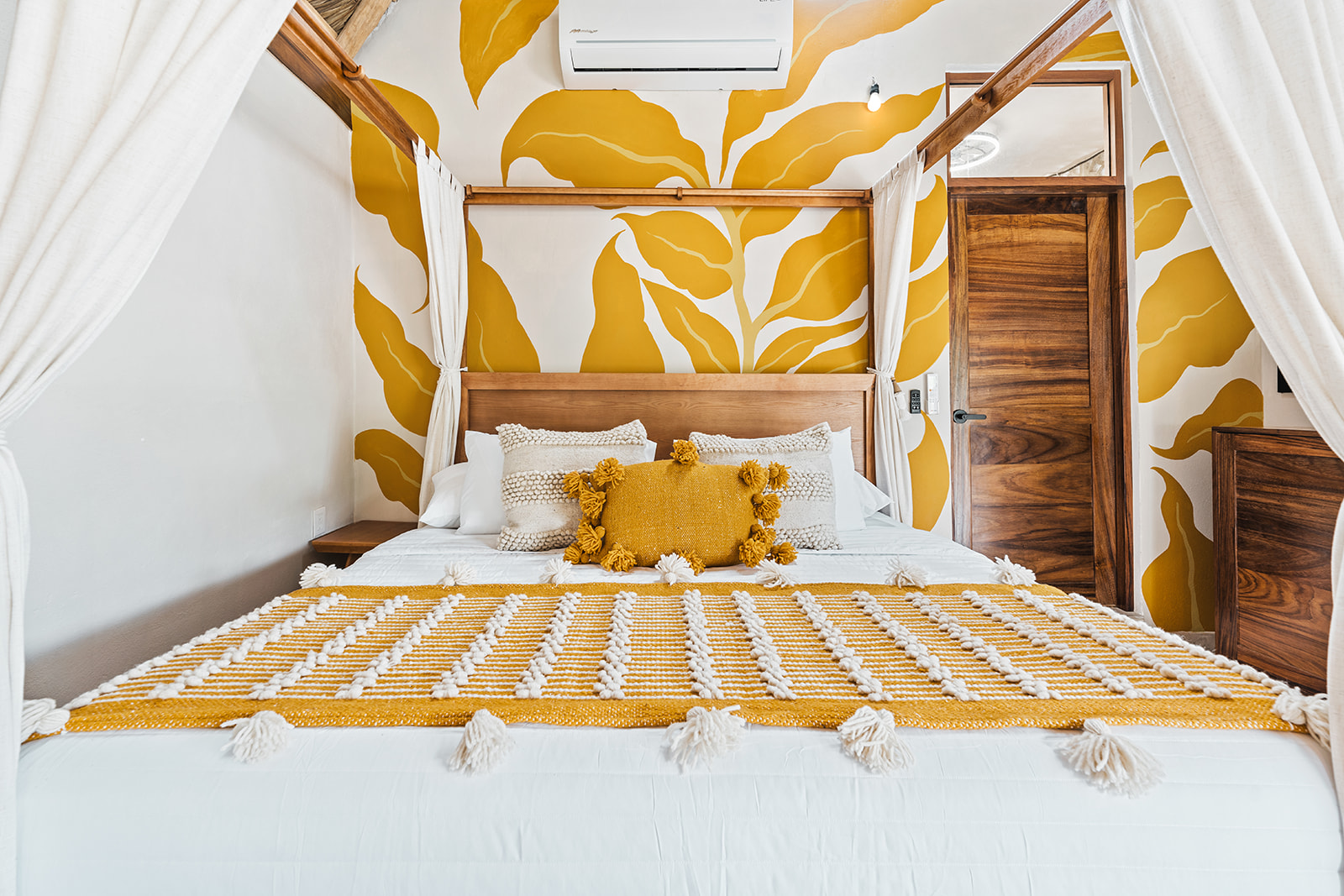 Casa Latino, Vacation rental, San Pancho. Real estate agent.