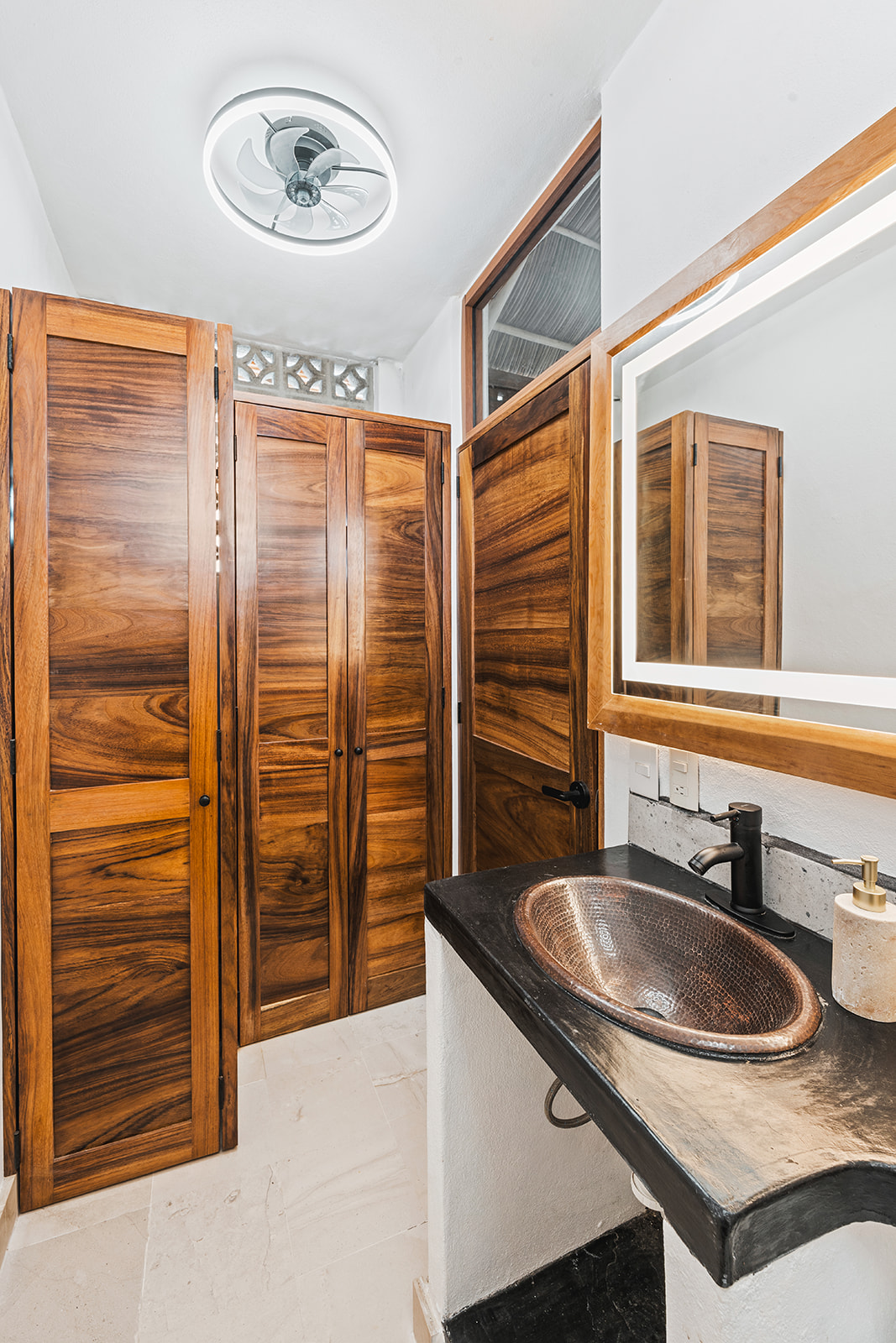 Casa Latino, Vacation rental, San Pancho. Real estate agent.